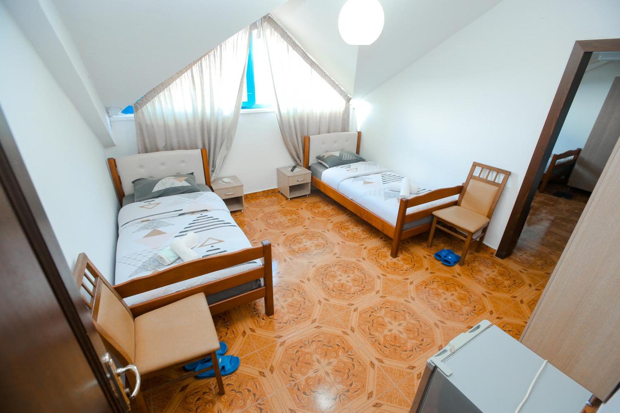 Hotel Ambasador Bahçallëk 外观 照片