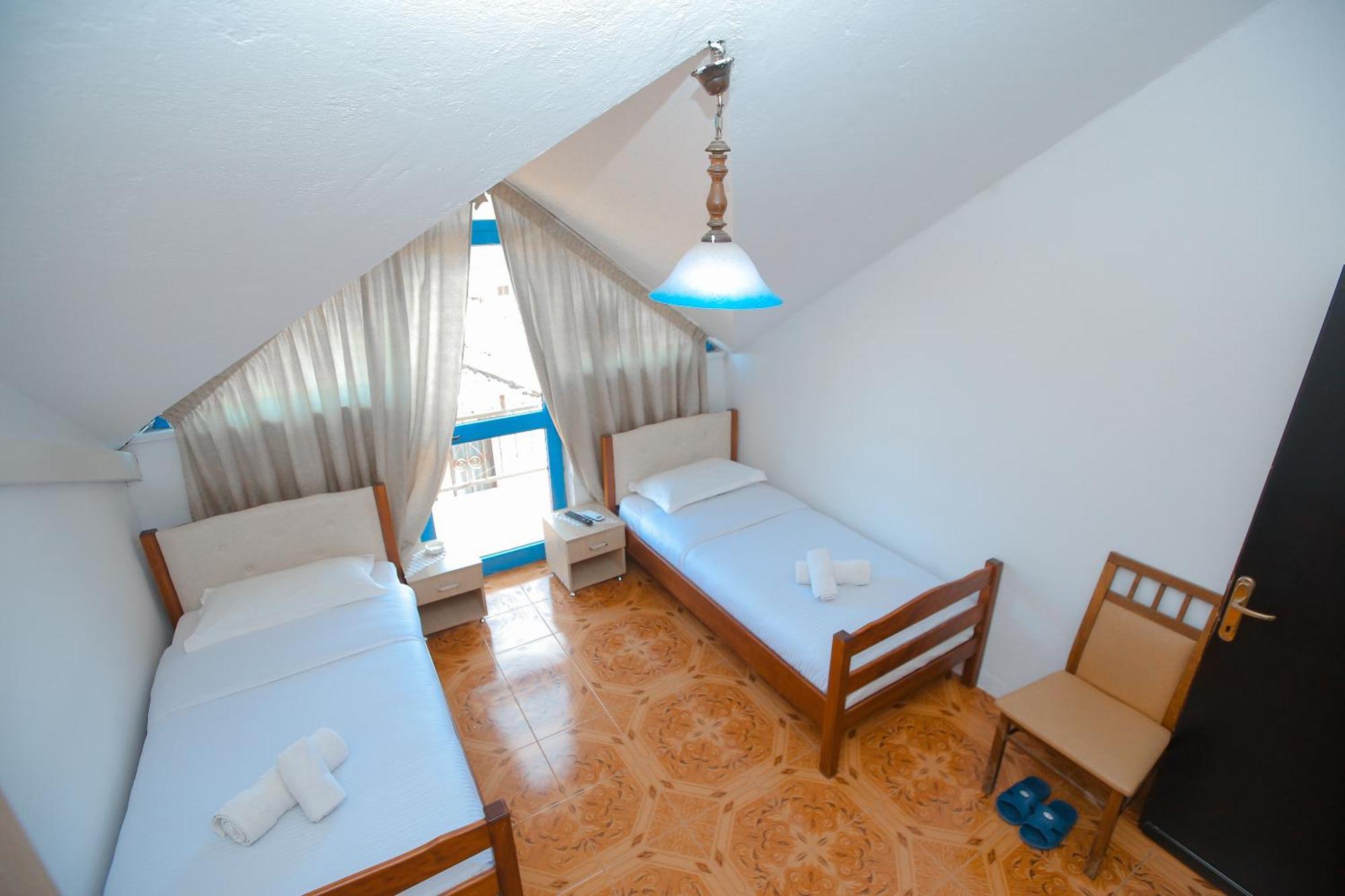 Hotel Ambasador Bahçallëk 外观 照片