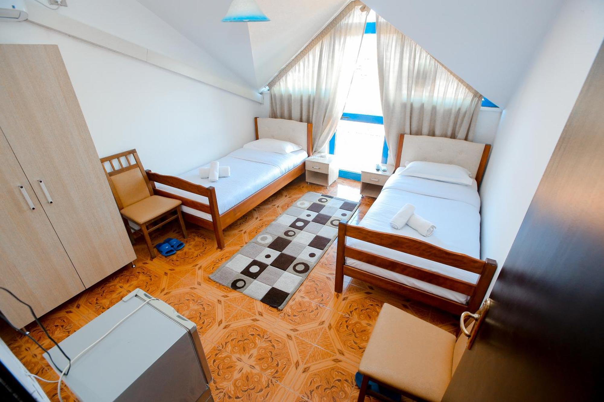 Hotel Ambasador Bahçallëk 外观 照片